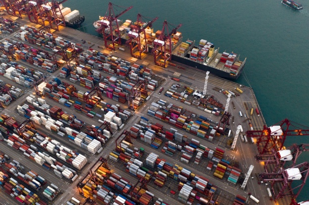 Trump Imposes 25% Tariffs on Mexico and Canada