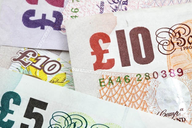UK economy shows surprise growth of 0.1% UK economy shows surprise growth of 0.1%