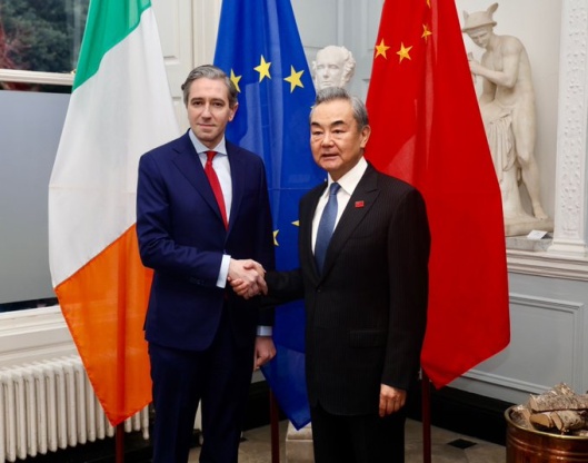 China and Ireland Pledge to Strengthen Dialogue and Cooperation